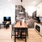 Petit Pearl - 2 People, Wifi, Tv, Ac Apartamento