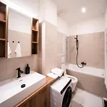 Petit Pearl - 2 People, Wifi, Tv, Ac *