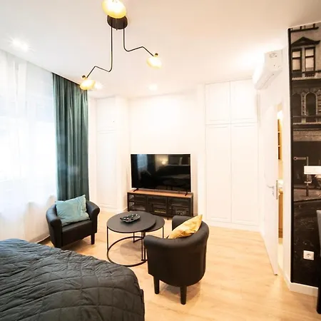 Apartment Petit Pearl - 2 People, Wifi, Tv, Ac Budapest