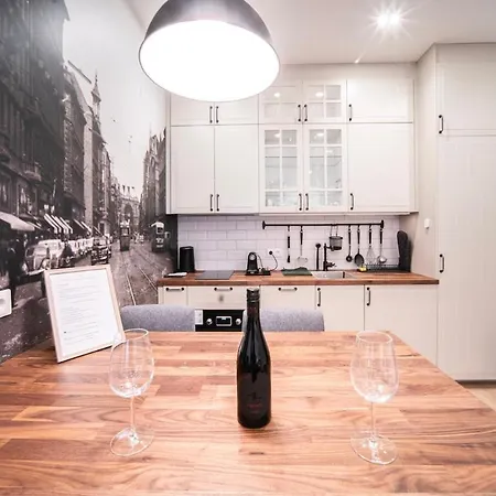 Petit Pearl - 2 People, Wifi, Tv, Ac Budapest