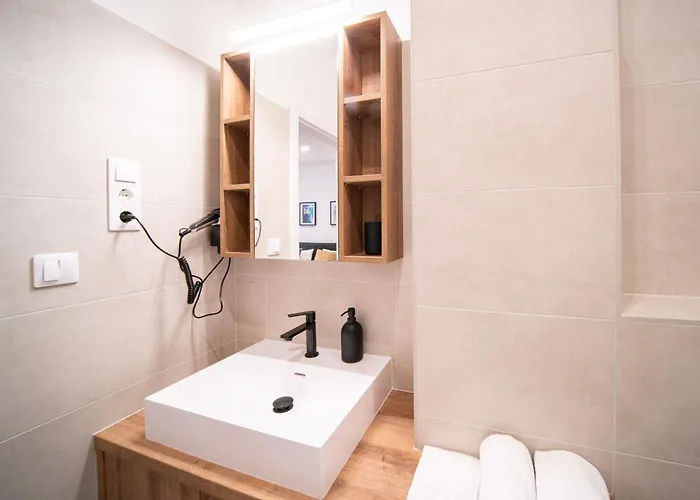 Petit Pearl - 2 People, Wifi, Tv, Ac *